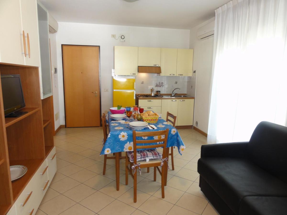 Albanella - Appartamenti Bibione Buitenkant foto